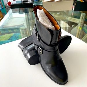 Woman’s NINE WEST Mid Cut Dress Boot Size 8.5M